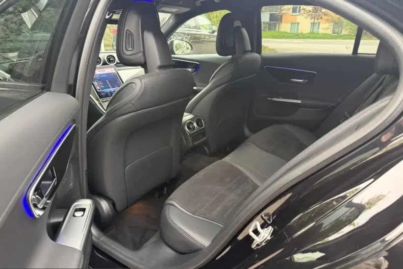 Mercedes-Benz C 400 (Clasa C) din 2024 cu 47.845 km - oferta MER214263 - foto 10