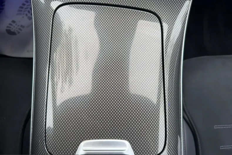 Mercedes-Benz C 400 (Clasa C) din 2024 cu 47.845 km - oferta MER214263 - foto 28