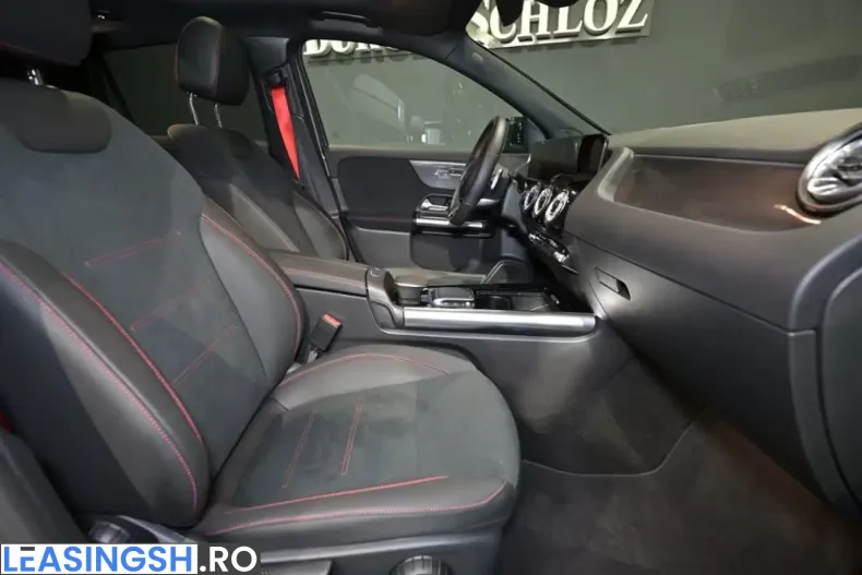 Mercedes-Benz GLA 35 AMG (Clasa GLA) din 2023 cu 4.500 km - oferta MER214269 - foto 10
