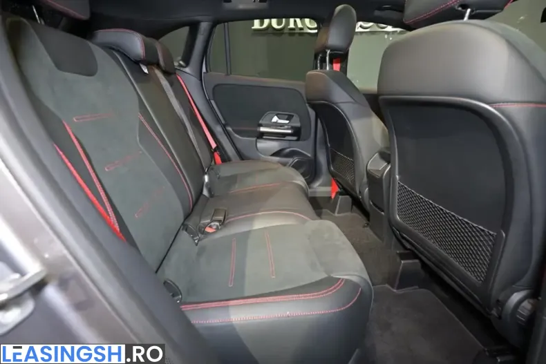 Mercedes-Benz GLA 35 AMG (Clasa GLA) din 2023 cu 4.500 km - oferta MER214269 - foto 16