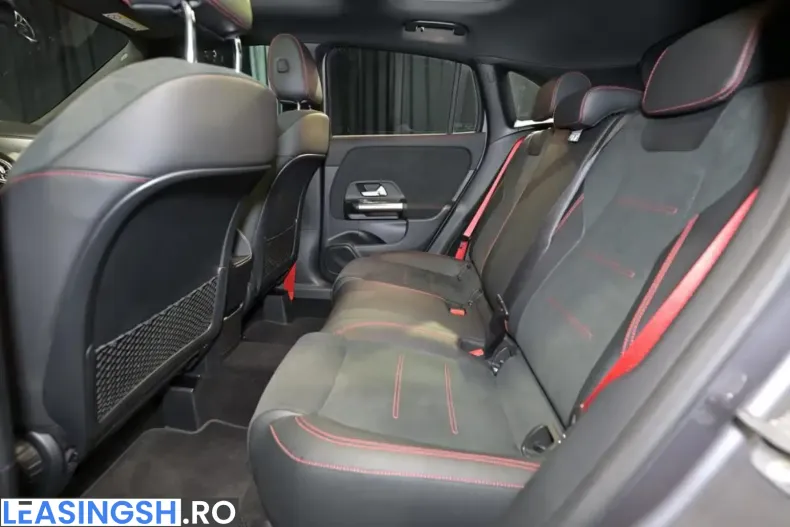 Mercedes-Benz GLA 35 AMG (Clasa GLA) din 2023 cu 4.500 km - oferta MER214269 - foto 17