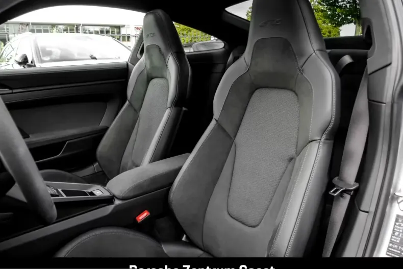 Porsche 992 din 2025 cu 3.050 km - oferta POR214272 - foto 8
