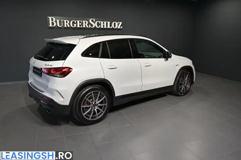 Mercedes-Benz GLA 35 AMG (Clasa GLA) din 2023 cu 4.050 km - oferta MER214273 - foto 5