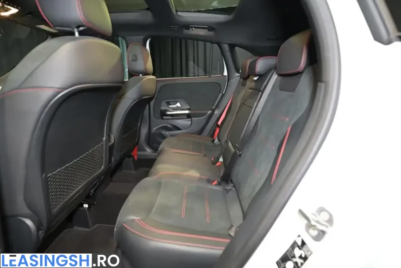 Mercedes-Benz GLA 35 AMG (Clasa GLA) din 2023 cu 4.050 km - oferta MER214273 - foto 17