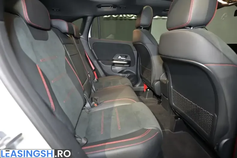 Mercedes-Benz GLA 35 AMG (Clasa GLA) din 2023 cu 4.050 km - oferta MER214273 - foto 18