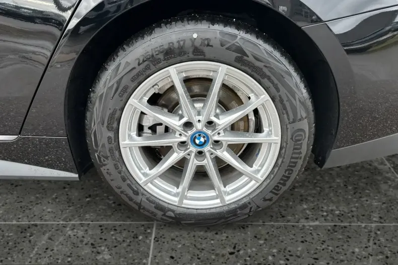BMW i4 (Seria 4) din 2023 cu 52.702 km - oferta BMW214275 - foto 6