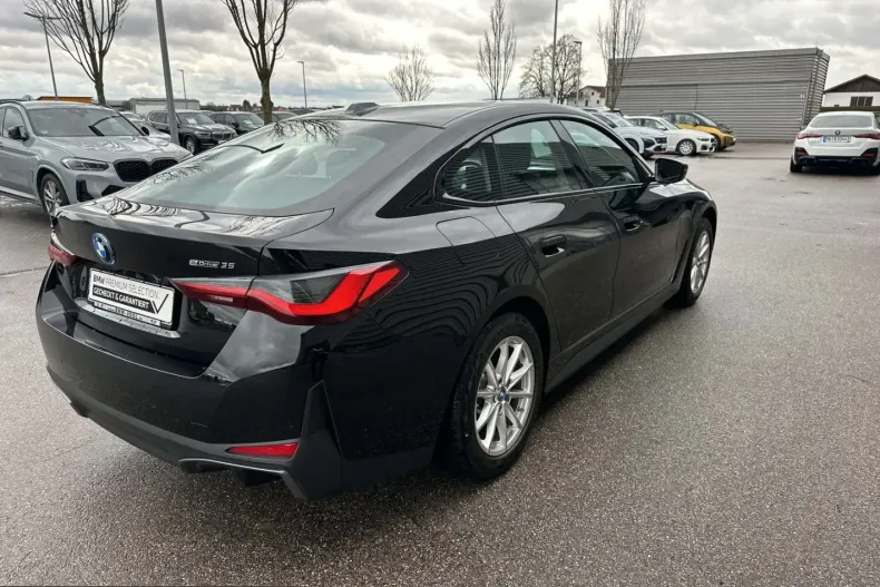 BMW i4 (Seria 4) din 2023 cu 52.702 km - oferta BMW214275 - foto 17