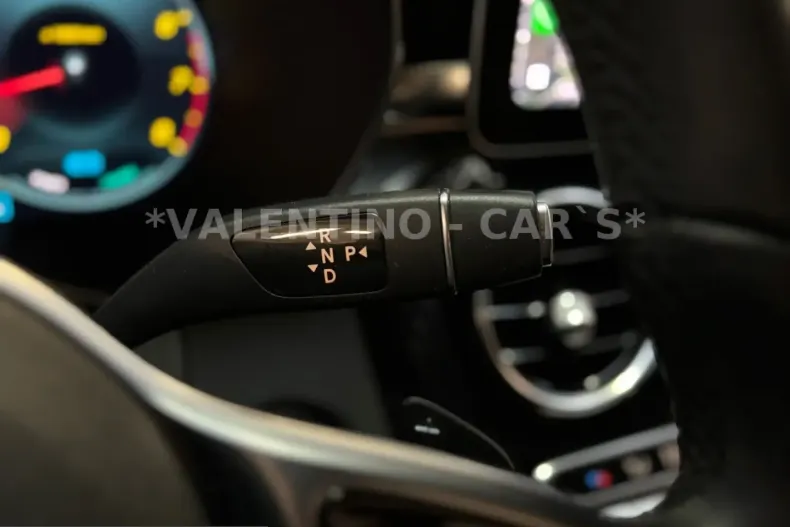 Mercedes-Benz C 300 (Clasa C) din 2023 cu 44.648 km - oferta MER214277 - foto 46