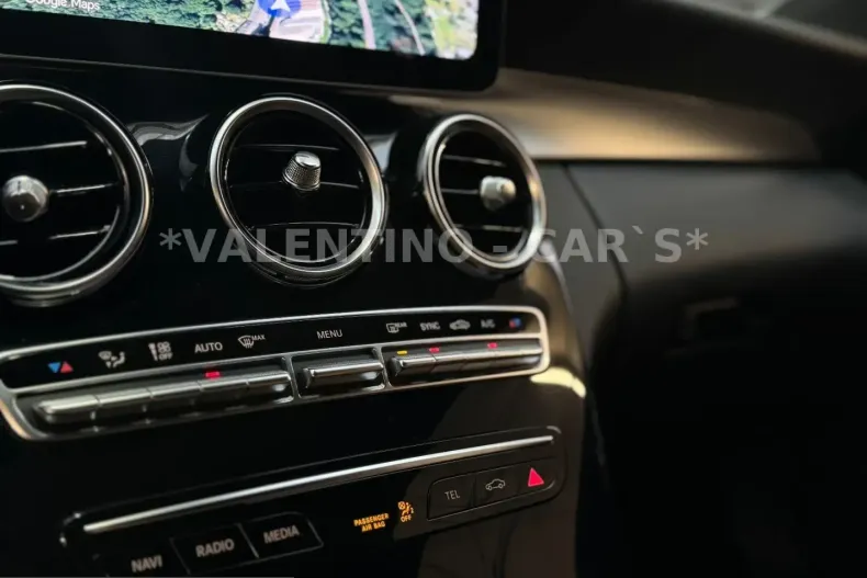 Mercedes-Benz C 300 (Clasa C) din 2023 cu 44.648 km - oferta MER214277 - foto 48