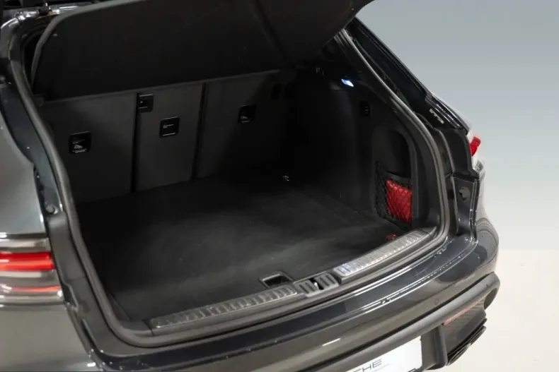 Porsche Macan din 2023 cu 37.100 km - oferta POR214280 - foto 18