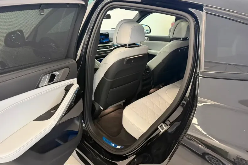 BMW X6 (Seria X) din 2025 cu 5.150 km - oferta BMW214286 - foto 11