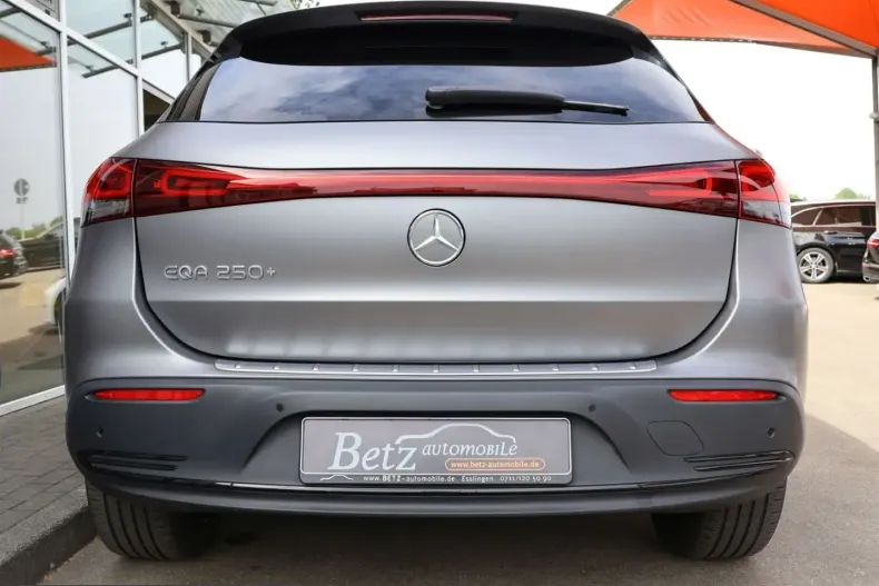 Mercedes-Benz EQA din 2023 cu 32.560 km - oferta MER214292 - foto 14