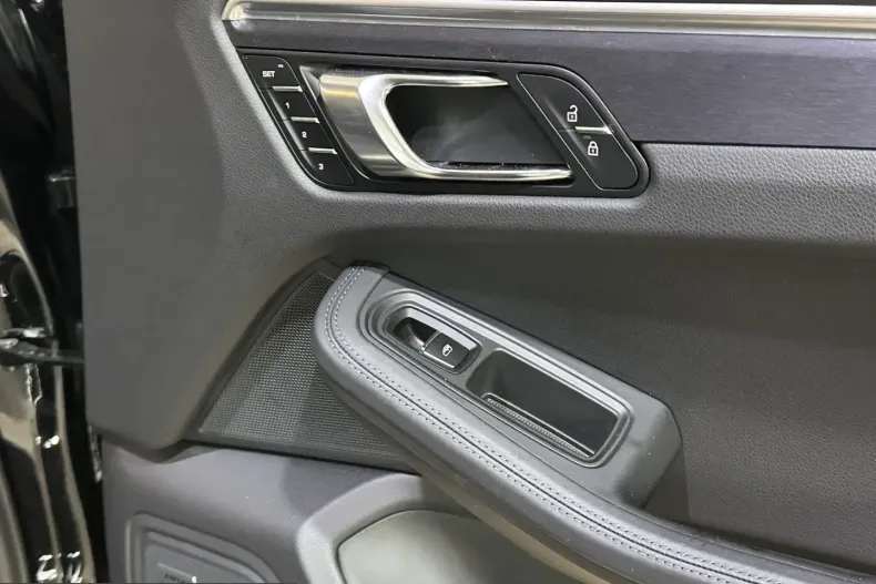 Porsche Macan din 2022 cu 28.816 km - oferta POR214293 - foto 21