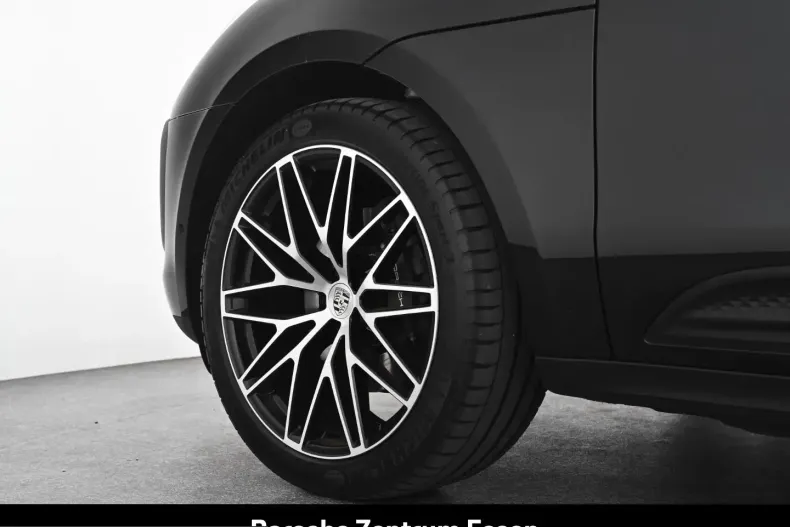 Porsche Macan din 2023 cu 15.962 km - oferta POR214296 - foto 6