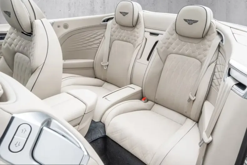 Bentley Continental GTC din 2025 cu 1.949 km - oferta BEN214299 - foto 12