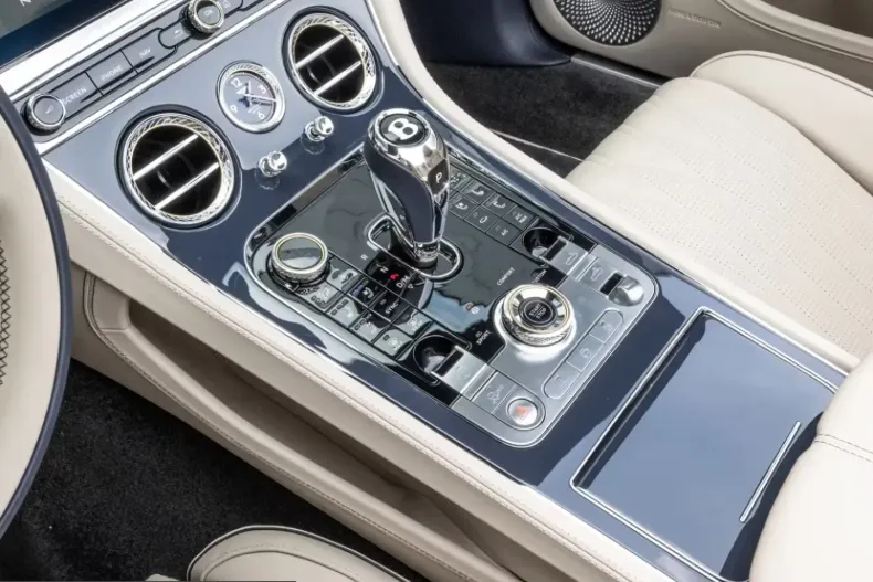 Bentley Continental GTC din 2025 cu 1.949 km - oferta BEN214299 - foto 16