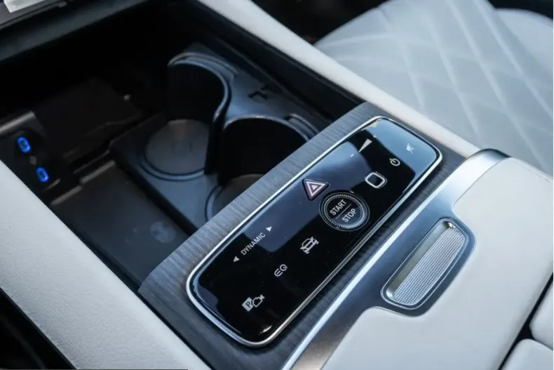 Mercedes-Benz EQS din 2024 cu 6.429 km - oferta MER214300 - foto 17
