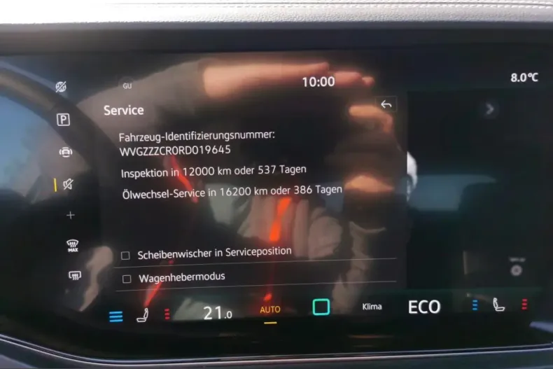 Volkswagen Touareg din 2024 cu 76.489 km - oferta VOL214305 - foto 11