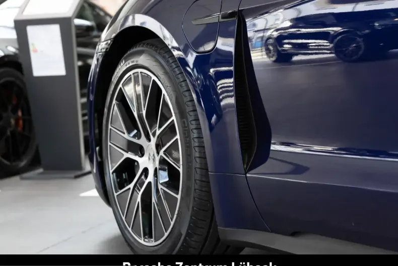 Porsche Taycan din 2026 cu 5 km - oferta POR214306 - foto 12