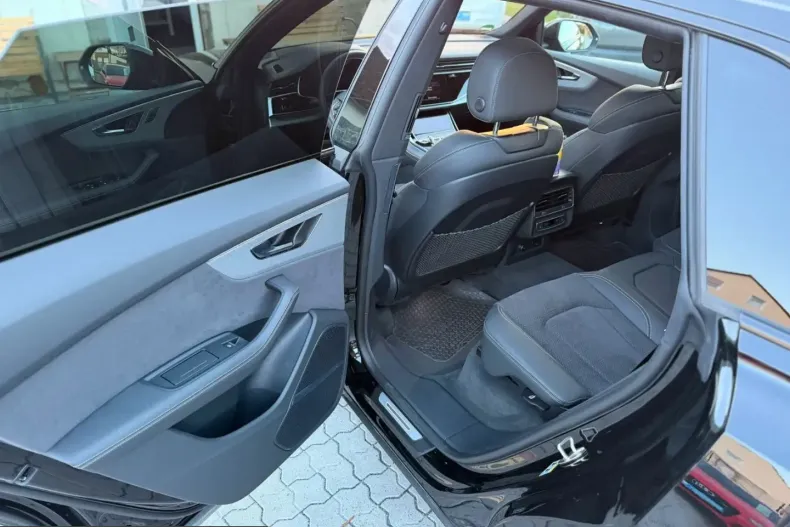 Audi Q8 din 2024 cu 23.000 km - oferta AUD214309 - foto 10