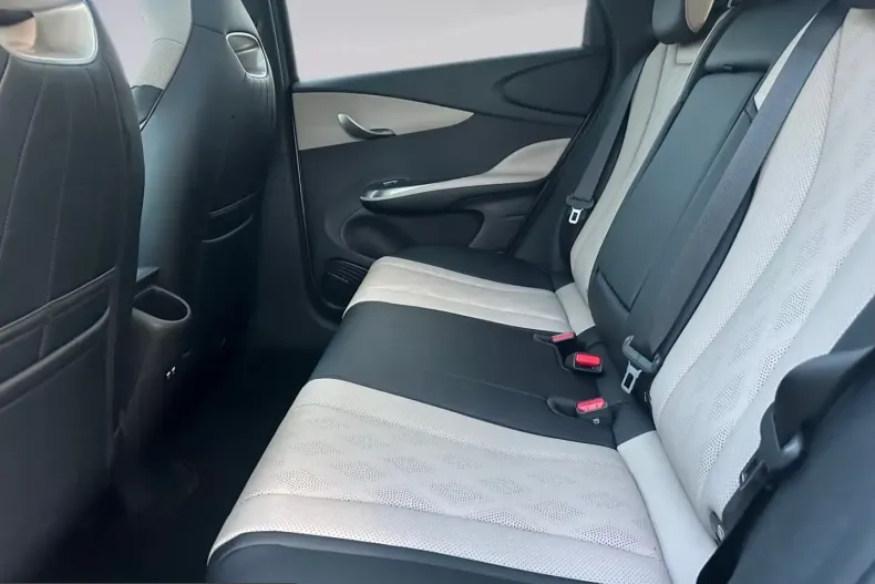 BYD Dolphin din 2025 cu 10 km - oferta BYD214311 - foto 9