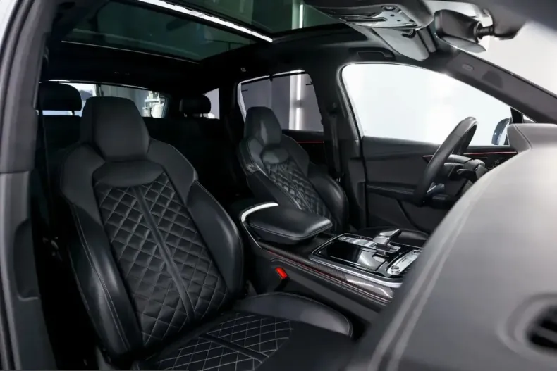 Audi Q7 din 2022 cu 106.113 km - oferta AUD214315 - foto 6