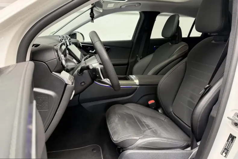 Mercedes-Benz GLC 220 (Clasa GLC) din 2025 cu 8.866 km - oferta MER214321 - foto 4