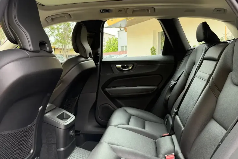 Volvo XC60 din 2021 cu 105.000 km - oferta VOL214322 - foto 6
