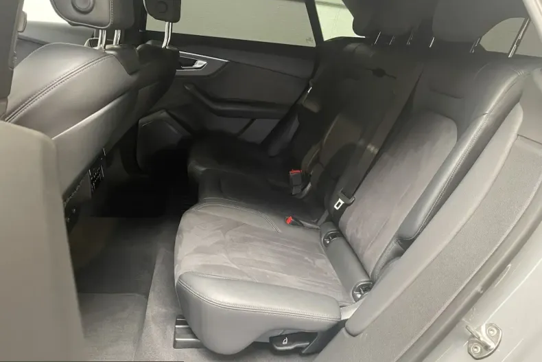 Audi RSQ8 din 2023 cu 26.908 km - oferta AUD214324 - foto 6