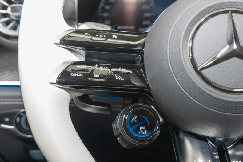 Mercedes-Benz AMG GT (Clasa GT) din 2025 cu 19.275 km - oferta MER214329 - foto 22
