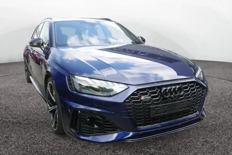 Audi RS4 din 2024 cu 8.150 km - oferta AUD214332 - foto 2