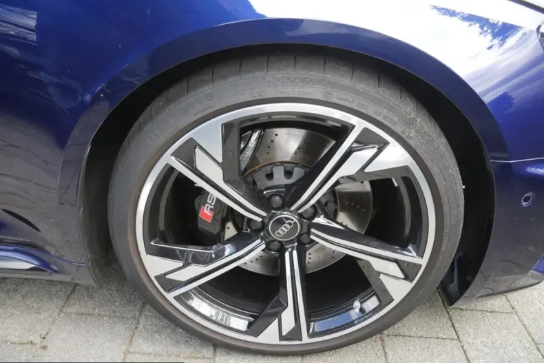 Audi RS4 din 2024 cu 8.150 km - oferta AUD214332 - foto 5