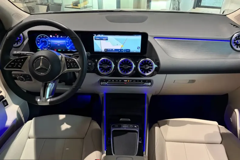 Mercedes-Benz EQA din 2025 cu 8.081 km - oferta MER214339 - foto 11