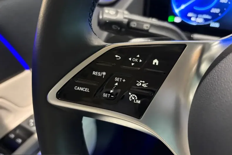 Mercedes-Benz EQA din 2025 cu 8.081 km - oferta MER214339 - foto 14