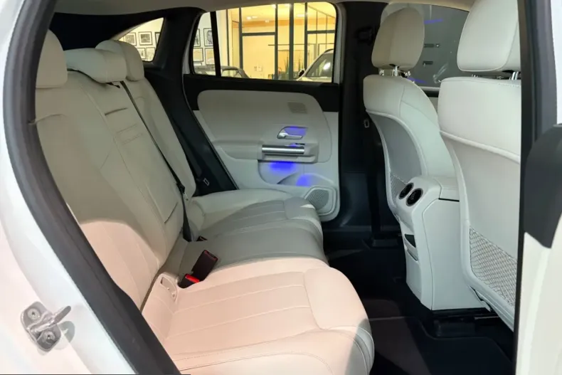 Mercedes-Benz EQA din 2025 cu 8.081 km - oferta MER214339 - foto 21