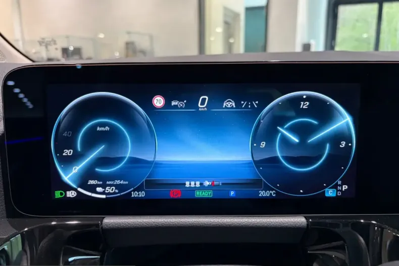 Mercedes-Benz EQA din 2025 cu 8.081 km - oferta MER214339 - foto 36