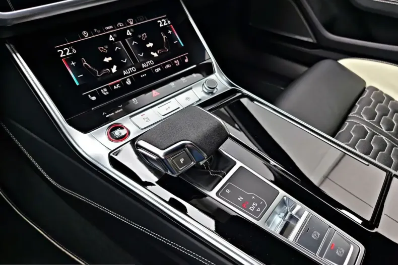 Audi RS6 din 2024 cu 10.944 km - oferta AUD214344 - foto 22
