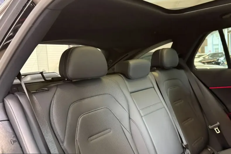 Mercedes-Benz E 53 AMG (Clasa E) din 2025 cu 16.647 km - oferta MER214348 - foto 20