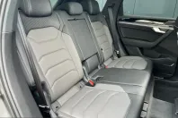 Volkswagen Touareg din 2025 cu 15.566 km - oferta VOL214353 - foto 9