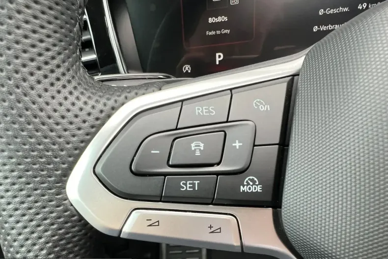 Volkswagen Touareg din 2025 cu 15.566 km - oferta VOL214353 - foto 16