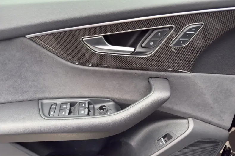 Audi SQ8 din 2023 cu 78.689 km - oferta AUD214356 - foto 9