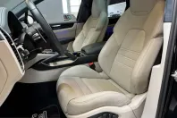 Porsche Cayenne din 2023 cu 65.572 km - oferta POR214357 - foto 13