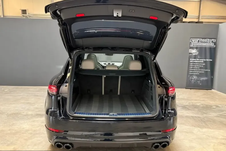 Porsche Cayenne din 2023 cu 65.572 km - oferta POR214357 - foto 34