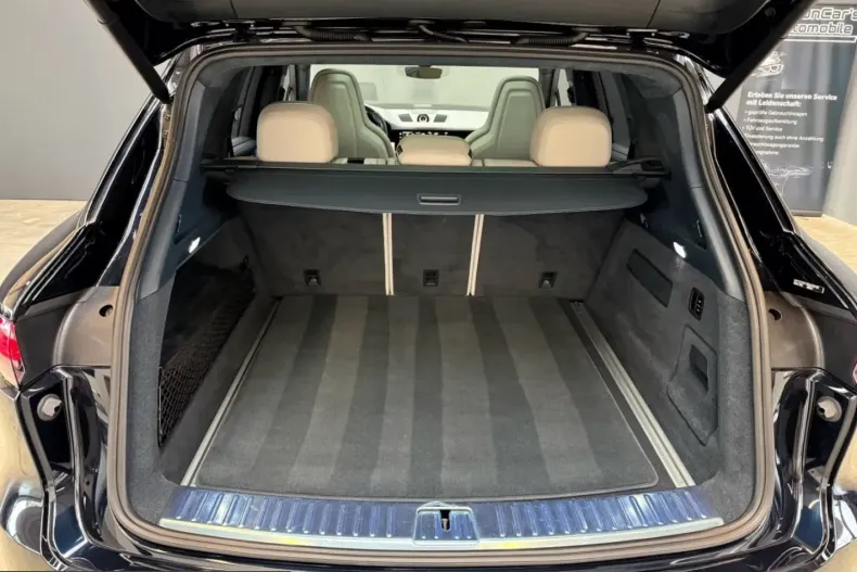 Porsche Cayenne din 2023 cu 65.572 km - oferta POR214357 - foto 35