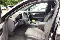 Volkswagen Touareg din 2023 cu 45.550 km - oferta VOL214358 - foto 7