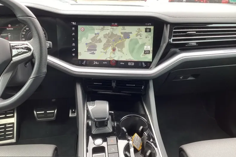 Volkswagen Touareg din 2023 cu 45.550 km - oferta VOL214358 - foto 9
