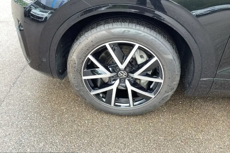 Volkswagen Touareg din 2023 cu 45.550 km - oferta VOL214358 - foto 14
