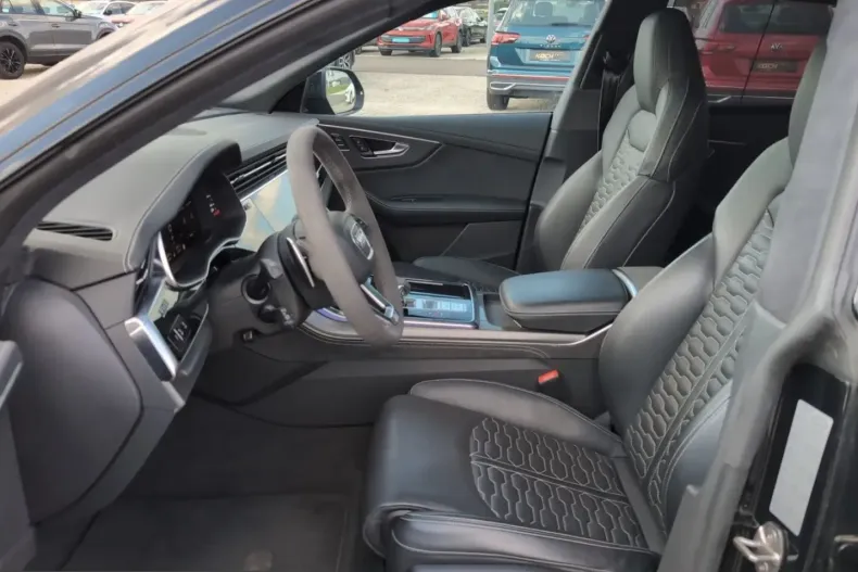 Audi RSQ8 din 2022 cu 36.582 km - oferta AUD214364 - foto 4