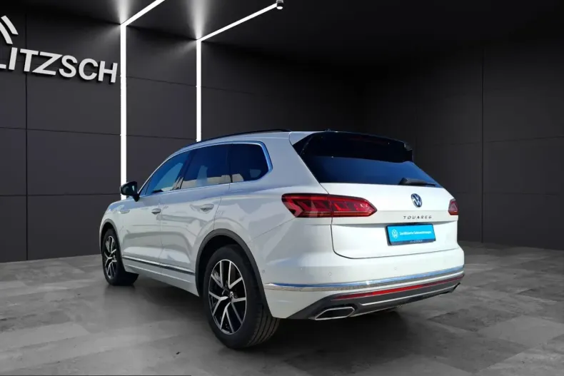 Volkswagen Touareg din 2023 cu 16.500 km - oferta VOL214365 - foto 3