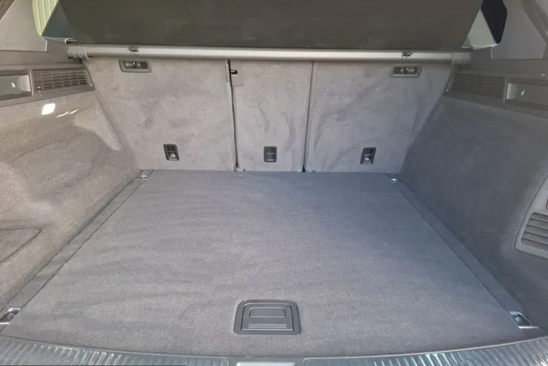 Volkswagen Touareg din 2023 cu 16.500 km - oferta VOL214365 - foto 14
